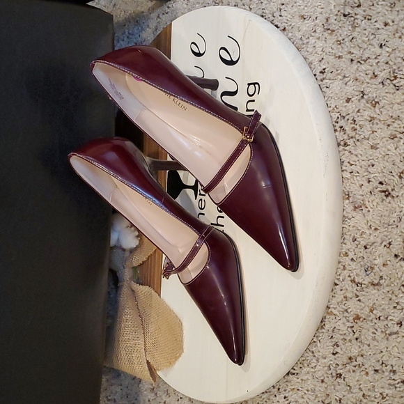 Anne Klein Shoes - Anne Klein maroon heels 8 1/2